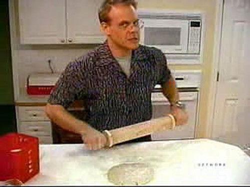 Good Eats Season 2 Episode 6 - Crust Never Sleeps