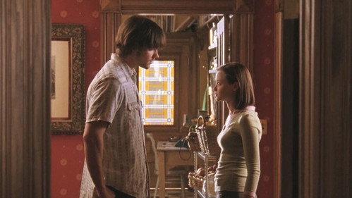 Gilmore Girls Season 4 Episode 22 - Raincoats and Recipes