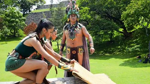 Expedition Unknown Season 5 Episode 1 - Pyramid of Legends