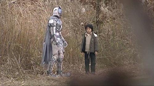 Kamen Rider 555 Season 1 Episode 49 - A Sign of Destruction