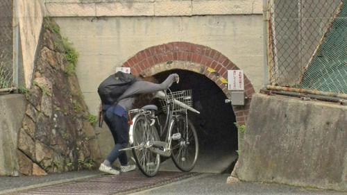 Document 72 Hours Season 14 Episode 22 - Nishinomiya's "Manbow Tunnel" Under the Tracks