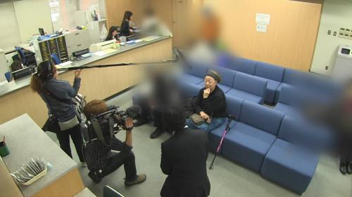 Document 72 Hours Season 9 Episode 10 - Street Corner Legal Consultation Office