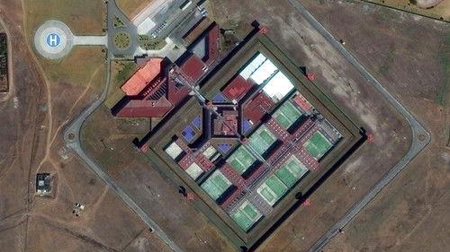 What on Earth? Season 3 Episode 10 - Inside El Chapo's Escape