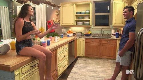 MTV Floribama Shore Season 1 Episode 1 - Eat, Pray, Party!