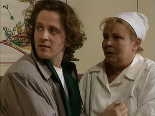 Rederiet Season 1 Episode 11 - In i dimman