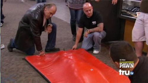 Hardcore Pawn Season 5 Episode 6 - More Money. More Problems.