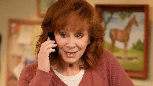 Happy's Place Season 1 Episode 1 - Pilot