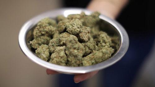 PBS News Weekend Season 6 Episode 2 - January 7, 2018