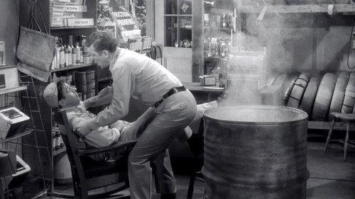 The Andy Griffith Show Season 4 Episode 23 - Andy Saves Gomer