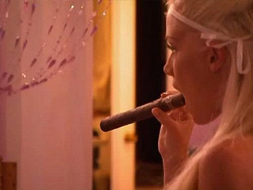 The Girls Next Door Season 1 Episode 14 - Clue-less