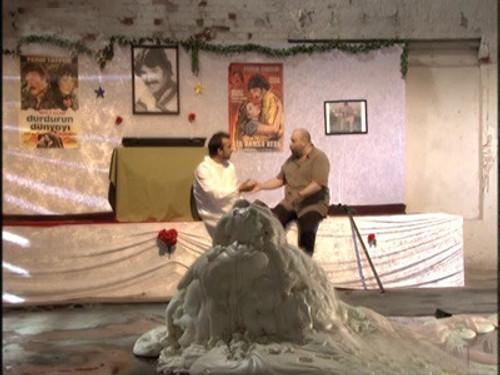 Leyla and Mecnun Season 2 Episode 4 - Beyin