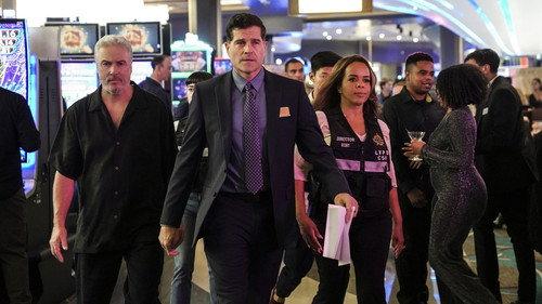 CSI: Vegas Season 1 Episode 10 - Signed, Sealed, Delivered