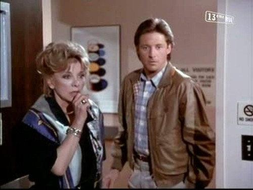 Scarecrow and Mrs. King Season 4 Episode 17 - Mission of Gold