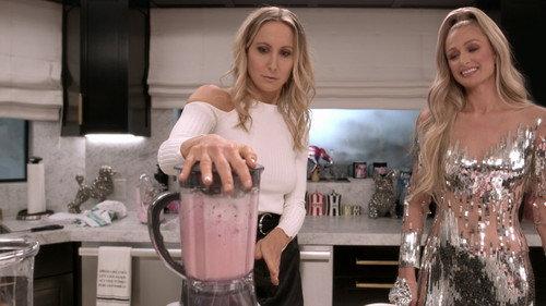 Cooking with Paris Season 1 Episode 3 - Vegan Burgers and Fries with Nikki Glaser