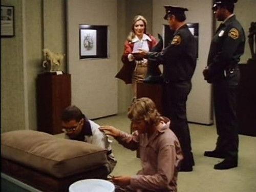 Kojak Season 3 Episode 24 - Both Sides of the Law