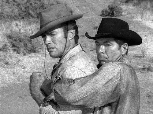 Rawhide Season 8 Episode 4 - Walk into Terror
