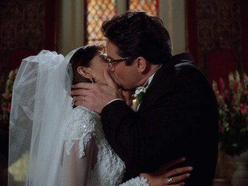 Lois & Clark: The New Adventures of Superman Season 3 Episode 15 - I Now Pronounce You...