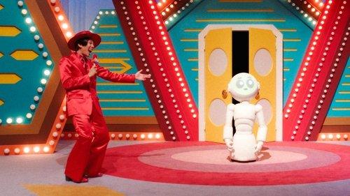 Sunny Season 1 Episode 9 - Who's in the Box?