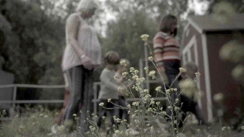 Twisted Sisters Season 2 Episode 8 - Murder Has Two Faces