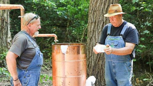 Moonshiners Season 12 Episode 5 - Hell-Bent Detective