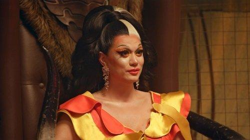 Drag Den Season 1 Episode 1 - Round 1: Drag Raid