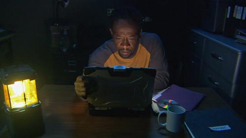 Jericho Season 1 Episode 12 - The Day Before