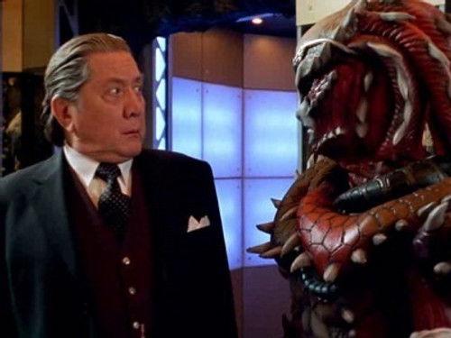 Power Rangers Season 15 Episode 12 - Face to Face (2)