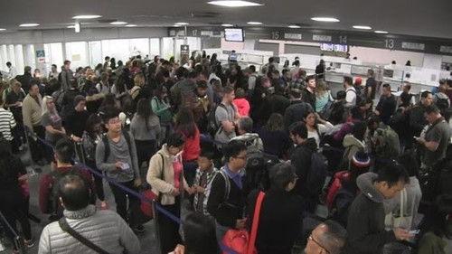 Document 72 Hours Season 8 Episode 1 - Narita Airport Immigration Checkpoint on Christmas Eve