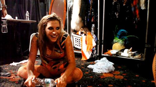Ke$ha: My Crazy Beautiful Life Season 1 Episode 1 - Taking the Stage