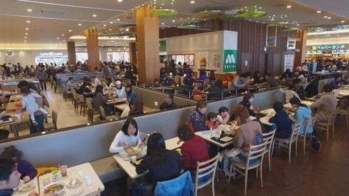 Document 72 Hours Season 7 Episode 16 - Gunma, Isesaki, at the usual food court