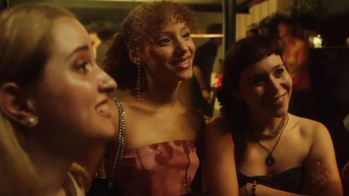 Nudes (Nus) Season 1 Episode 1 - Episode 1