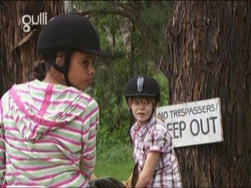 The Saddle Club Season 3 Episode 5 - Crossing the Line