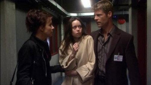 The 4400 Season 2 Episode 1 - Wake Up Call (1)