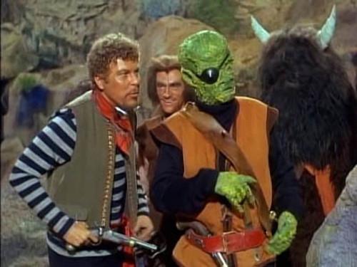 Lost in Space Season 2 Episode 23 - Treasure of the Lost Planet
