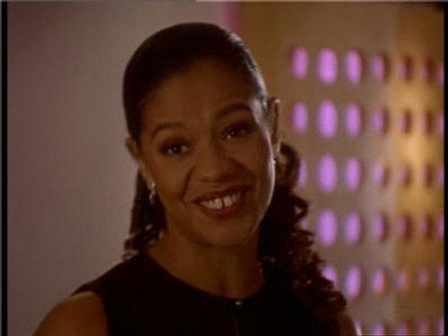 Bugs Season 3 Episode 4 - Hollow Man