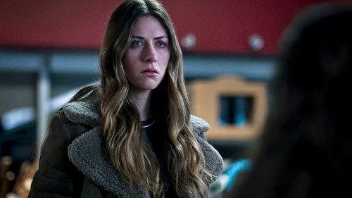 In the Dark Season 3 Episode 13 - Expectation is the Root of All Heartache