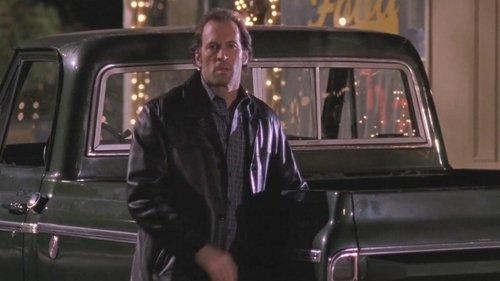 Gilmore Girls Season 7 Episode 10 - Merry Fisticuffs