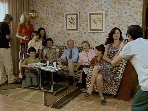 Cuéntame cómo pasó Season 8 Episode 9 - Episode 9