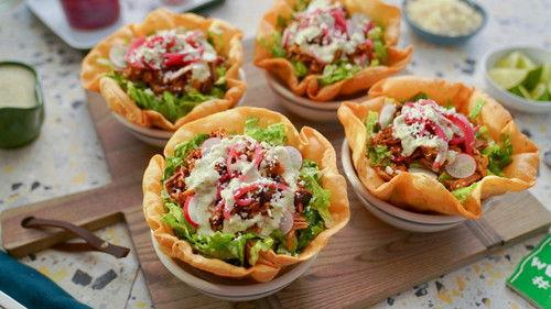 Girl Meets Farm Season 10 Episode 5 - Hawk-ey Party