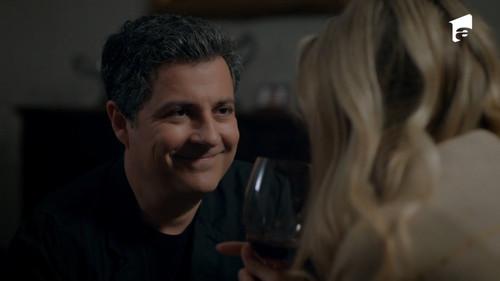 Adela Season 1 Episode 3 - Episode 3