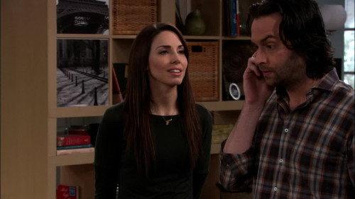 Whitney Season 1 Episode 11 - Private Parts