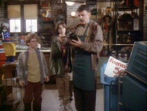 Eerie, Indiana Season 1 Episode 13 - The Hole in the Head Gang