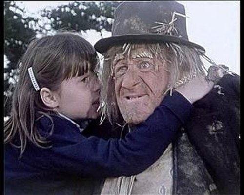 Worzel Gummidge Season 1 Episode 6 - Worzel Pays a Visit
