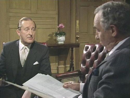 Yes, Prime Minister Season 2 Episode 4 - A Conflict of Interest