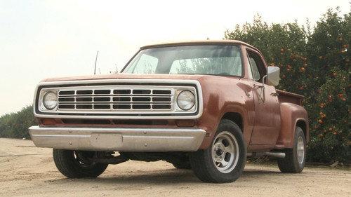 Roadkill Garage Season 2 Episode 2 - Roadkill Muscle Truck vs. Mopar Muscle Truck