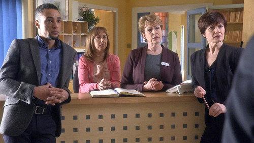 Doctors Season 18 Episode 14 - I Know She Lies