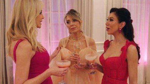 The Real Housewives of London Season 1 Episode 1 - Welcome to London, Hope You Brought Armour