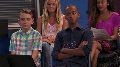 Bella and the Bulldogs Season 1 Episode 9 - Bromantically Challenged