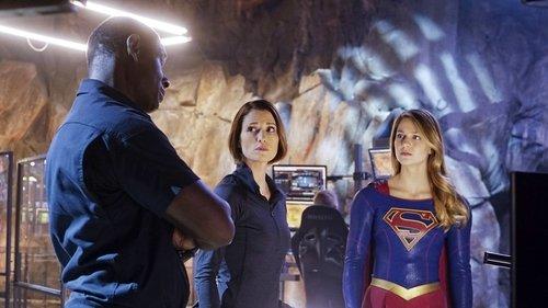 Supergirl Season 1 Episode 12 - Bizarro
