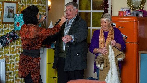 EastEnders Season 32 Episode 3 - 5204